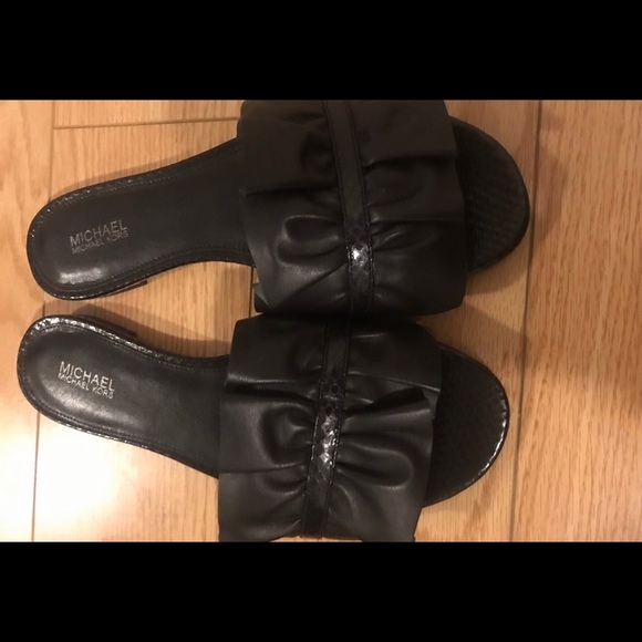 Michael Kors Sandals size 7 - Picture 4 of 4